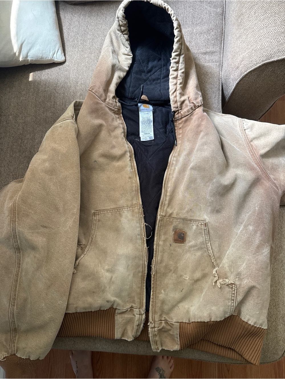 Carhartt J130 BRN quilted flannel lined hooded jacket